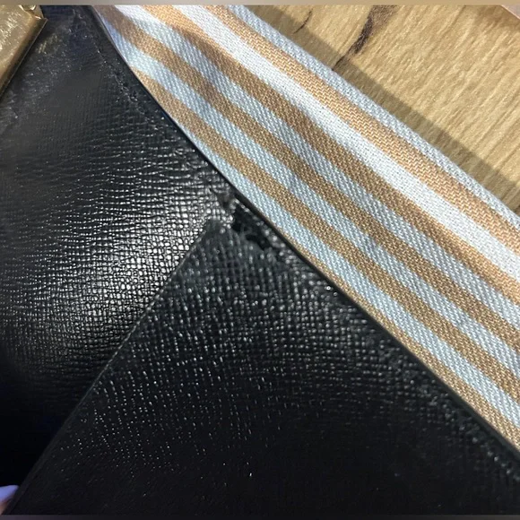 🌸SALE🌸Louis Vuitton Epi Black Agenda GM with new 2026 refill - Picture 11 of 16